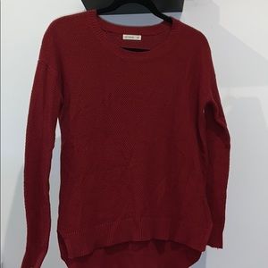 Maroon sweater